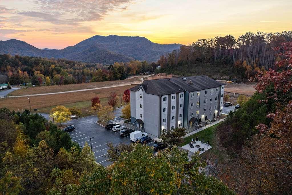 Microtel Inn & Suites Dillsboro/Sylva Exterior photo