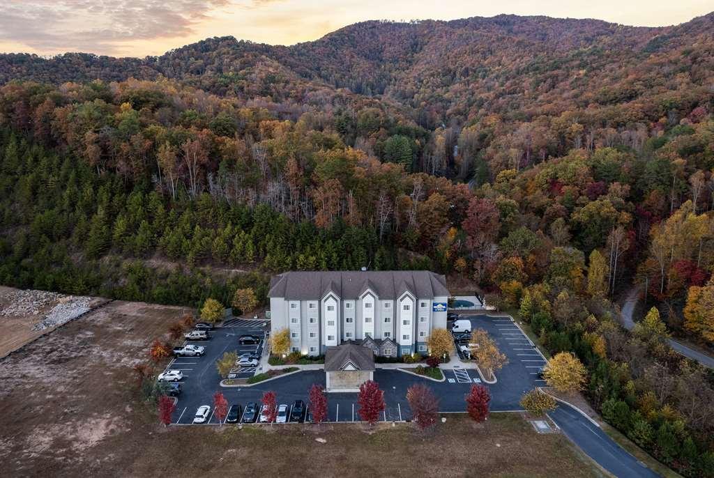 Microtel Inn & Suites Dillsboro/Sylva Exterior photo